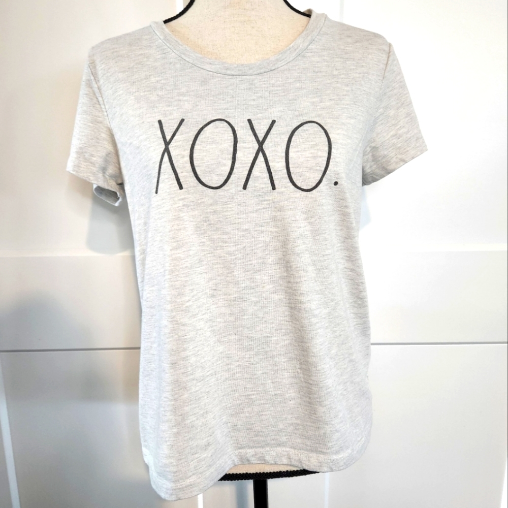 🍉 Rae Dunn Valentines XOXO Shirt Medium